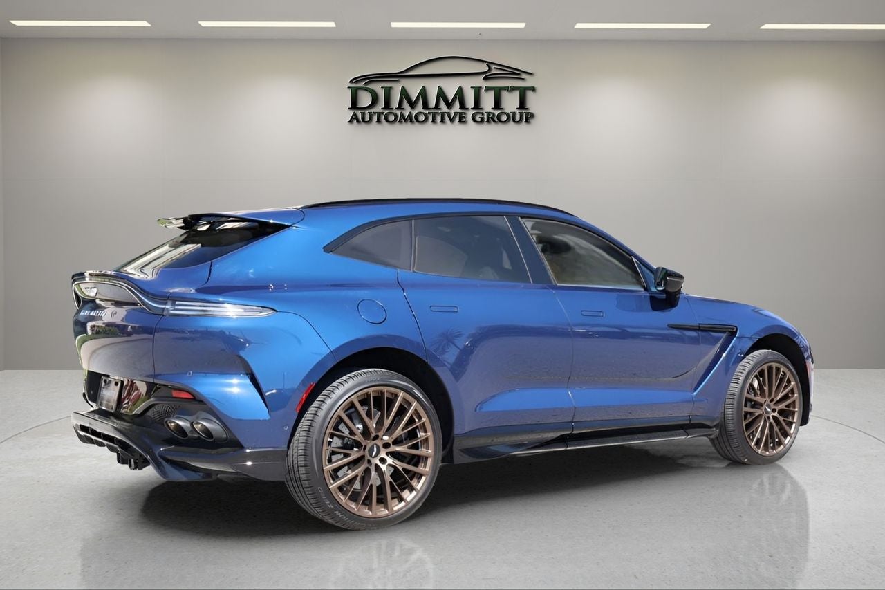 2025 Aston Martin DBX — detail view